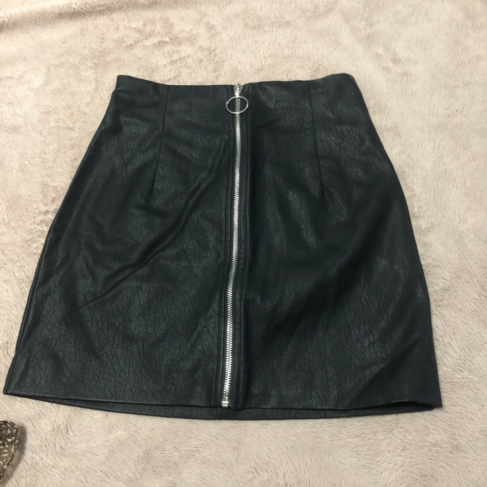 Leather zippered mini skirt